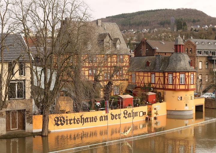 Historisches Wirtshaus an der Lahn